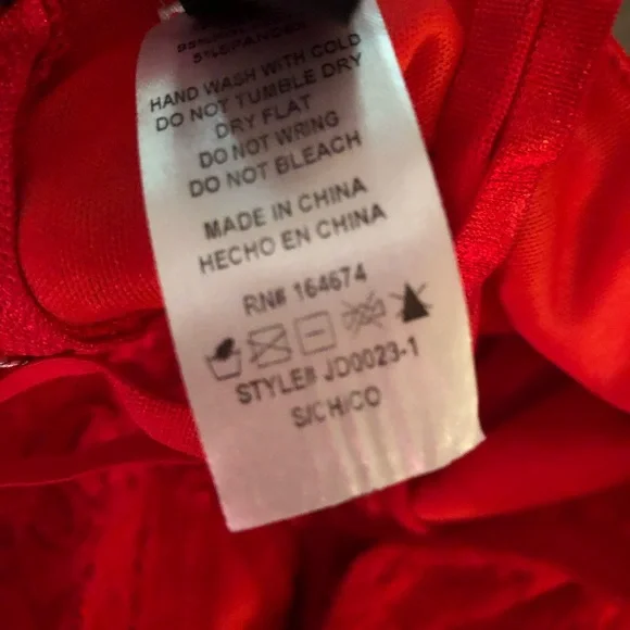 Windsor sexy red dress - Picture 11 of 16